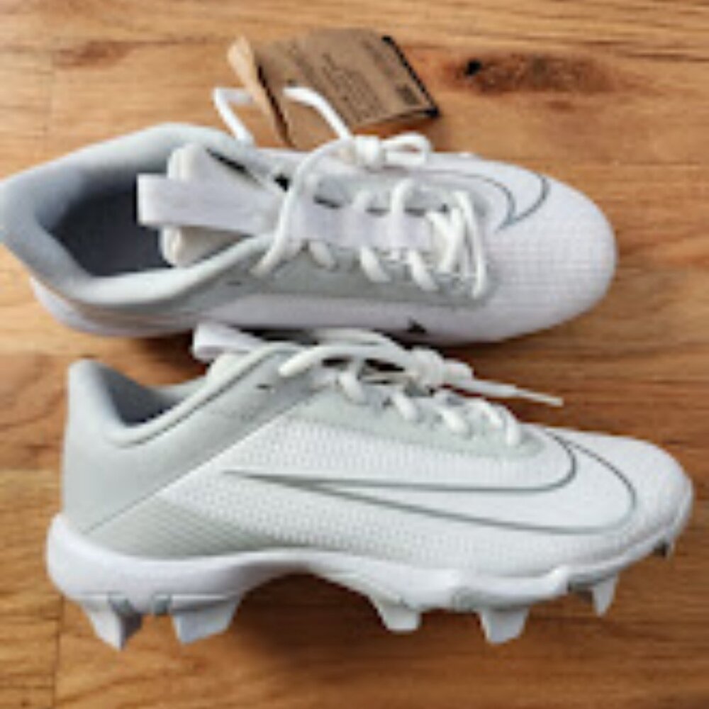 Nike Kids' Football Cleat  - Youth Size 6